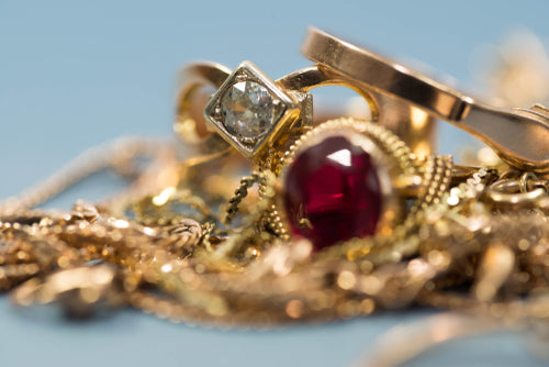 Echt goud versus valse gouden sieraden: hoe u het verschil kunt - FrostNYC