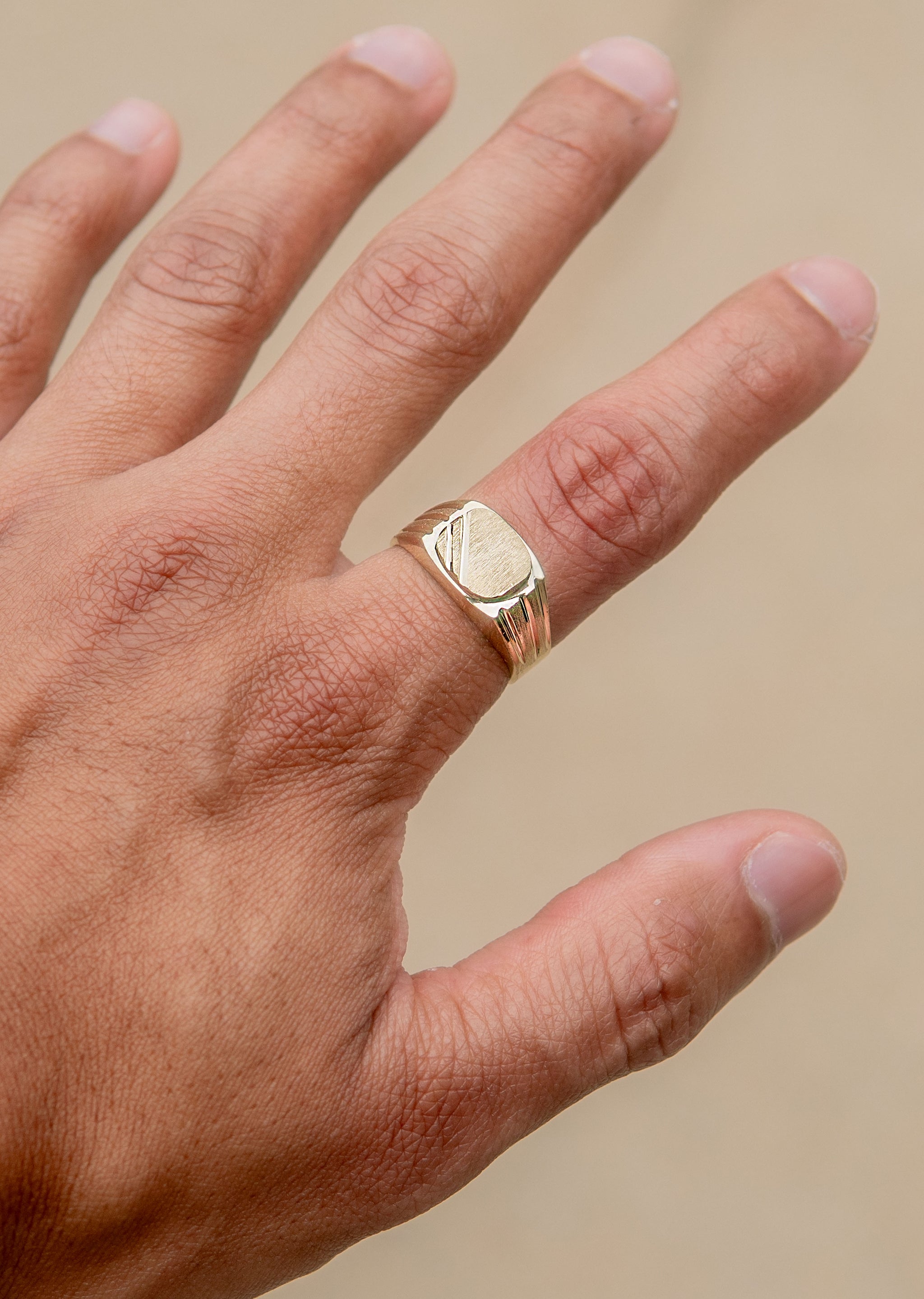 Mens Signet Ring 10K Gold Grams