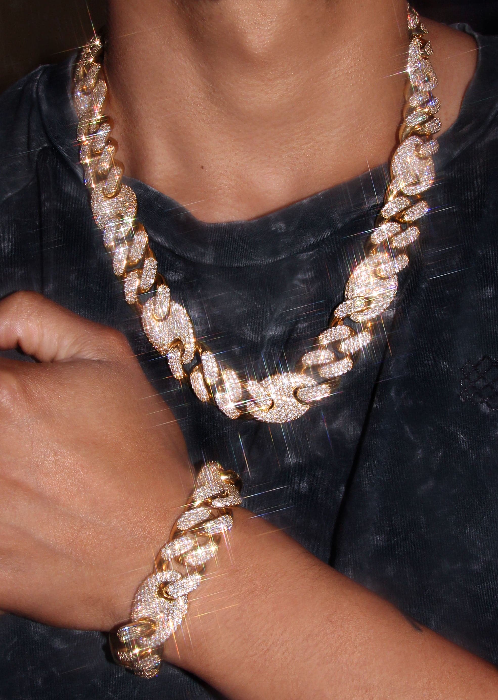 Diamond Gucci Puff Cuban Chain & Bracelet ( 18 MM ) display picture 3