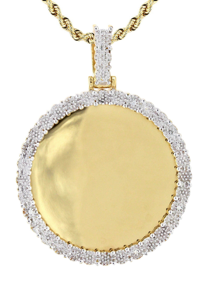 10K Yellow Gold Diamond Round Picture Pendant Necklace 19 Gram