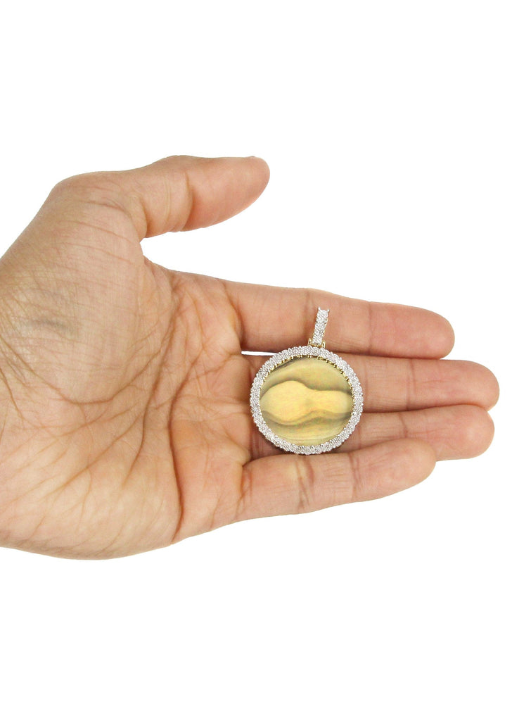 10K Yellow Gold Diamond Round Picture Pendant & Rope Chain | Appx. 19 Grams MANUFACTURER 1 